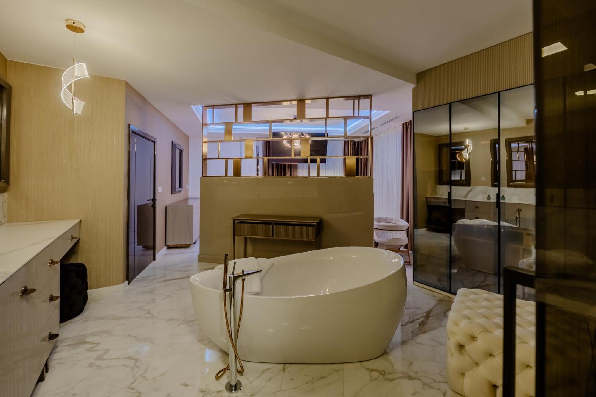 Apartment Rafailovici Lux